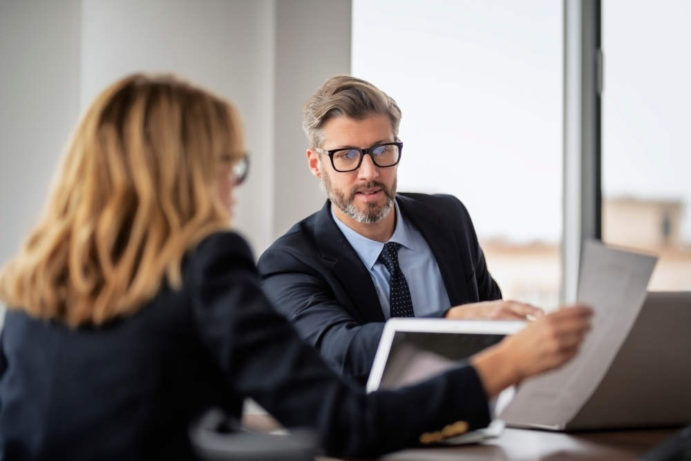 Consulenza del lavoro: foto di consulente in azienda